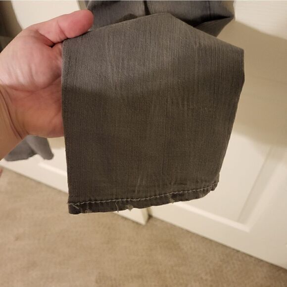 Apple Bottom Jeans with unique back pockets grey wash factory distressed - Picture 9 of 15